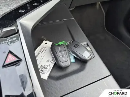 Photo 22 Peugeot 3008  Hybrid 136 e-DCS6