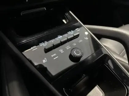 Photo 22 Porsche Cayenne  Coupé E-Hybrid 3.0 V6 470 ch