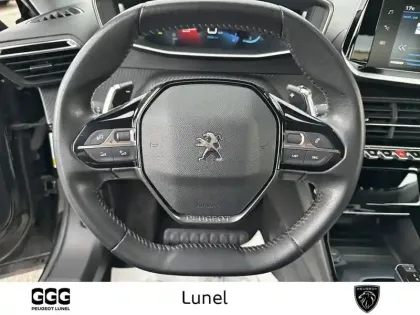 Photo 12 Peugeot 2008  PureTech 130 S&S EAT8