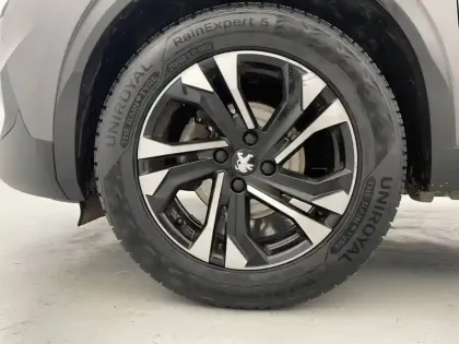 Photo 16 Peugeot 2008  BlueHDi 100 S&S BVM6