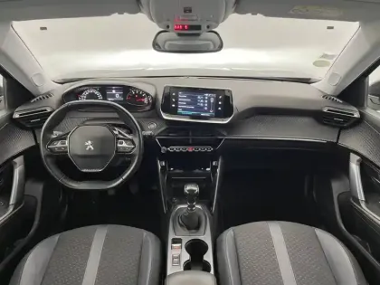 Photo 28 Peugeot 2008  BlueHDi 100 S&S BVM6