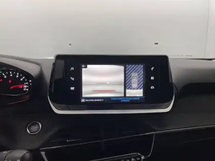 Photo 31 Peugeot 2008  BlueHDi 100 S&S BVM6