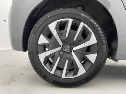 Photo 18 Peugeot 208  PureTech 75 S&S BVM5