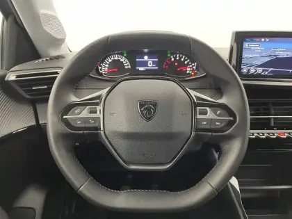 Photo 22 Peugeot 208  PureTech 75 S&S BVM5