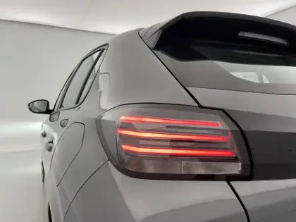 Photo 27 Peugeot 208  PureTech 75 S&S BVM5