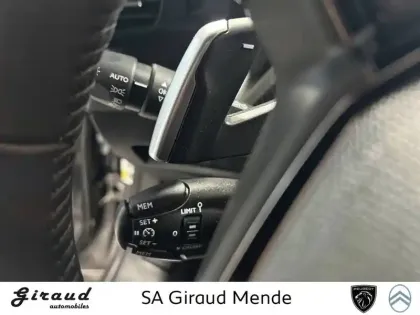 Photo 61 Peugeot 2008  PureTech 130 S&S EAT8