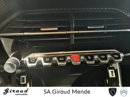 Photo 62 Peugeot 2008  PureTech 130 S&S EAT8