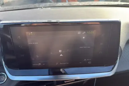 Photo 23 Peugeot 2008  Moteur électrique 136 ch