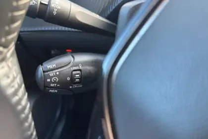 Photo 21 Peugeot 2008  Moteur électrique 136 ch