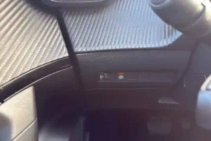 Photo 22 Peugeot 2008  Moteur électrique 136 ch