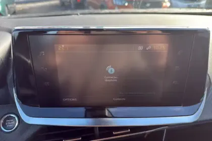 Photo 25 Peugeot 2008  Moteur électrique 136 ch