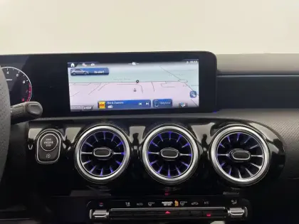 Photo 20 Mercedes Classe A  200 7G-DCT