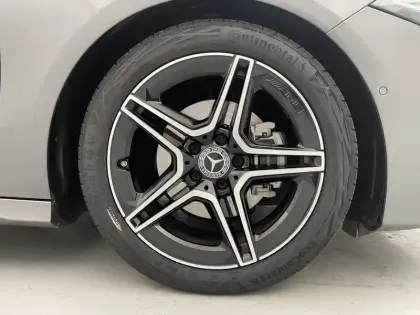 Photo 12 Mercedes Classe A  200 7G-DCT