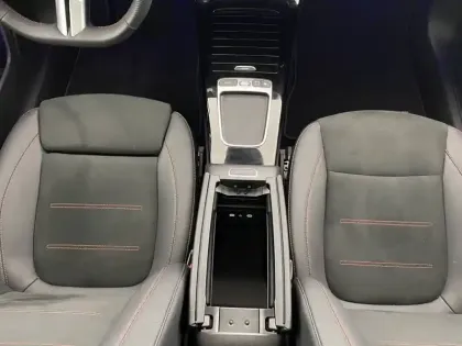 Photo 25 Mercedes Classe A  200 7G-DCT