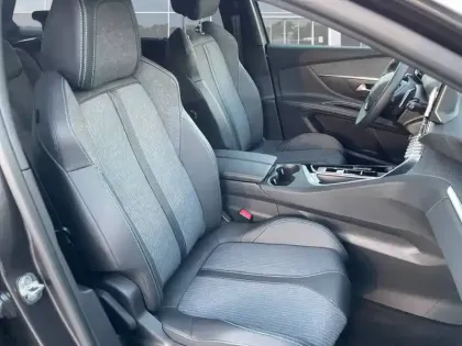 Photo 17 Peugeot 5008  BlueHDi 130ch S&S EAT8