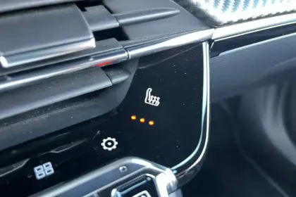 Photo 23 Peugeot 2008  PureTech 130 S&S EAT8