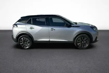 Photo 6 Peugeot 2008  PureTech 130 S&S EAT8