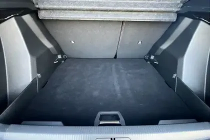 Photo 12 Peugeot 2008  PureTech 130 S&S EAT8