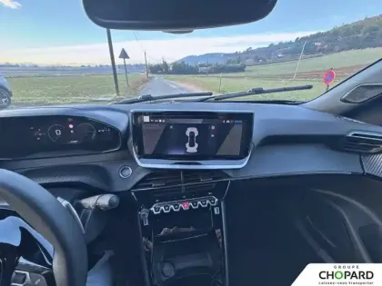 Photo 46 Peugeot 2008  Hybrid 145 e-DCS6