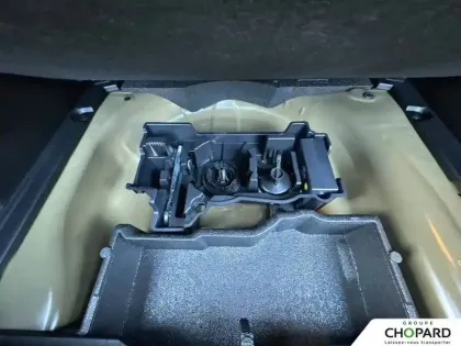 Photo 23 Peugeot 2008  Hybrid 145 e-DCS6