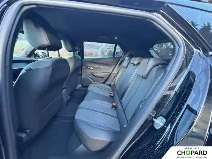 Photo 81 Peugeot 2008  Hybrid 145 e-DCS6