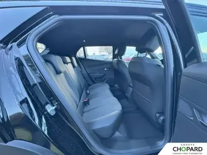 Photo 51 Peugeot 2008  Hybrid 145 e-DCS6