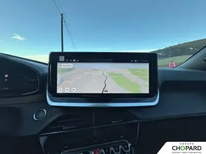 Photo 13 Peugeot 2008  Hybrid 145 e-DCS6