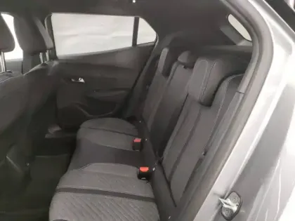 Photo 11 Peugeot 2008  Hybrid 145 e-DCS6