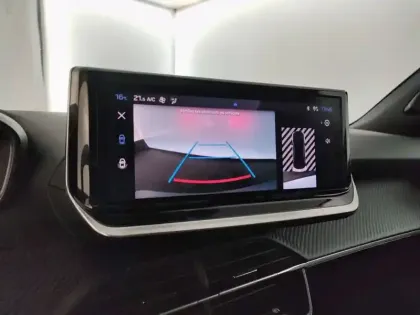 Photo 8 Peugeot 2008  Hybrid 145 e-DCS6