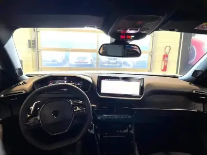 Photo 15 Peugeot 2008  Hybrid 145 e-DCS6