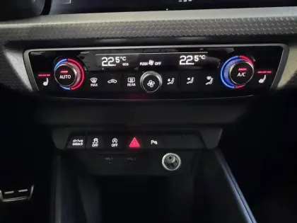 Photo 22 Audi A1  Sportback 30 TFSI 116 ch S tronic 7