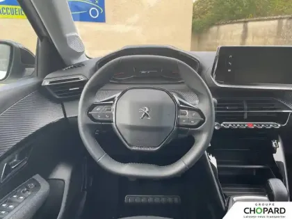 Photo 15 Peugeot 208  PureTech 75 S&S BVM5