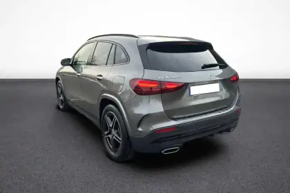 Photo 3 Mercedes GLA  200 d 8G-DCT