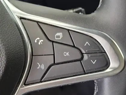 Photo 35 Renault Captur  TCe 90 - 21