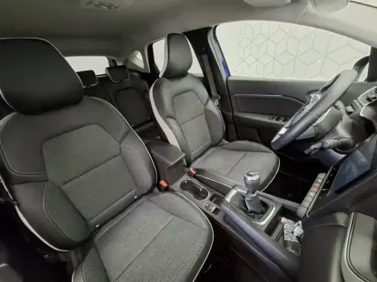 Photo 26 Renault Captur  TCe 90 - 21