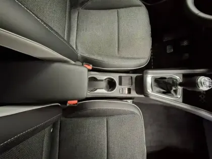 Photo 28 Renault Captur  TCe 90 - 21