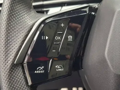 Photo 32 Peugeot 3008  Hybrid 136 e-DCS6