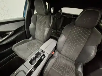 Photo 30 Peugeot 3008  Hybrid 136 e-DCS6