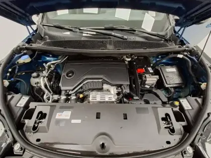 Photo 38 Peugeot 3008  Hybrid 136 e-DCS6