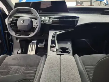 Photo 39 Peugeot 3008  Hybrid 136 e-DCS6