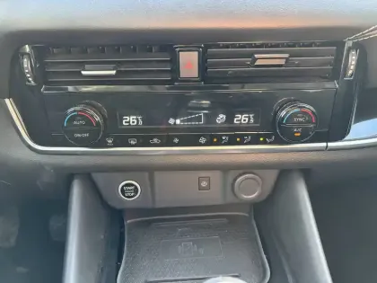 Photo 27 Nissan Qashqai  Mild Hybrid 140 ch