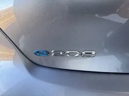 Photo 78 Peugeot 208  Electrique 50 kWh 136ch