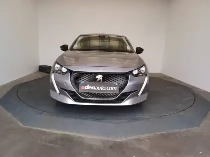 Photo 7 Peugeot 208  Electrique 50 kWh 136ch