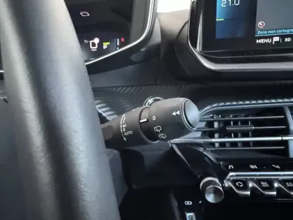 Photo 65 Peugeot 208  Electrique 50 kWh 136ch