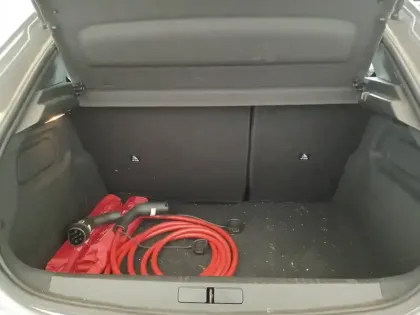 Photo 29 Peugeot 208  Electrique 50 kWh 136ch