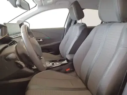 Photo 19 Peugeot 208  Electrique 50 kWh 136ch