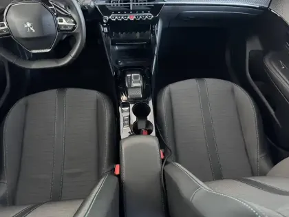 Photo 66 Peugeot 208  Electrique 50 kWh 136ch