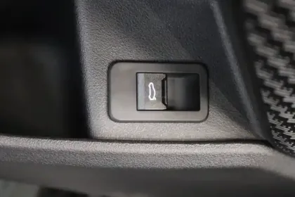 Photo 30 BMW Serie 2 Active Tourer 225e xDrive 245 ch DKG7