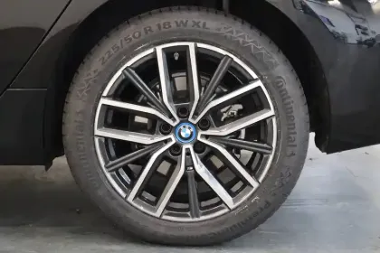 Photo 6 BMW Serie 2 Active Tourer 225e xDrive 245 ch DKG7