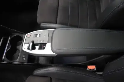 Photo 19 BMW Serie 2 Active Tourer 225e xDrive 245 ch DKG7